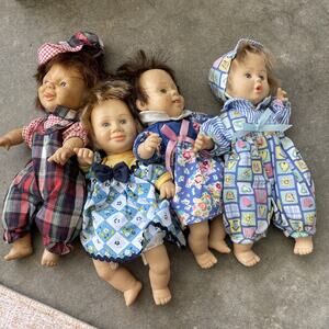 Lot of 4 GI-GO Bean Bag Kids Dolls Great Vintage Condition 8” Tall